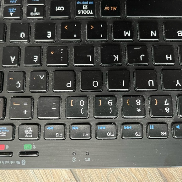 SAMSUNG smart TV keyboard - Picture 4 of 5